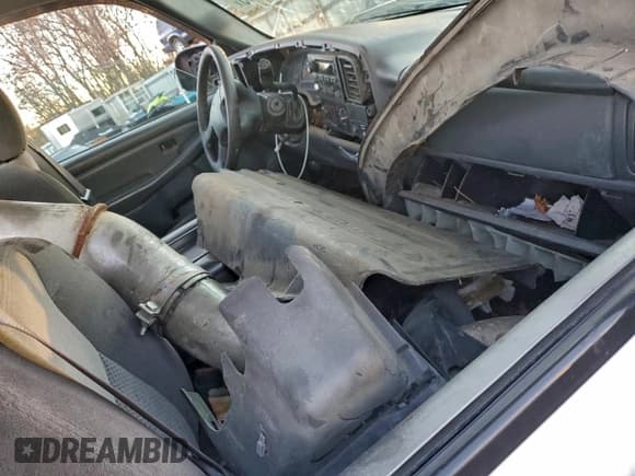 ✅ 2007 Chevrolet Silverado 2500HD • VIN: 1GBHK24D77E172226 • Lot: 92254545. Wystawiony na Copart z przebiegiem Nie podano. Bezpłatny archiwum sprzedaży aukcyjnych z USA i szczegółowy raport historii pojazdu na DreamBid. Zdjęcie 8.