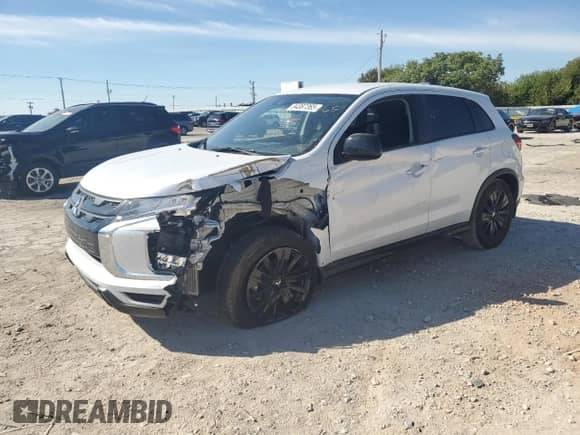 2024 Mitsubishi Outlander S with VIN JA4ARUAU3RU024764, listed as a Copart auction lot 84387365 with 4,511 mi miles and Salvage title. Bid and sale history available at DreamBid. Image 1.