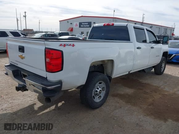 ✅ 2017 Chevrolet Silverado 2500HD Work Truck • VIN: 1GC1KUEY2HF235285 • Лот: 41755373. Опубликован ранее на IAAI с пробегом 185 277 миль. Бесплатный доступ к архиву аукционных продаж из США и подробный отчёт об истории автомобиля на DreamBid. Изображение 4.