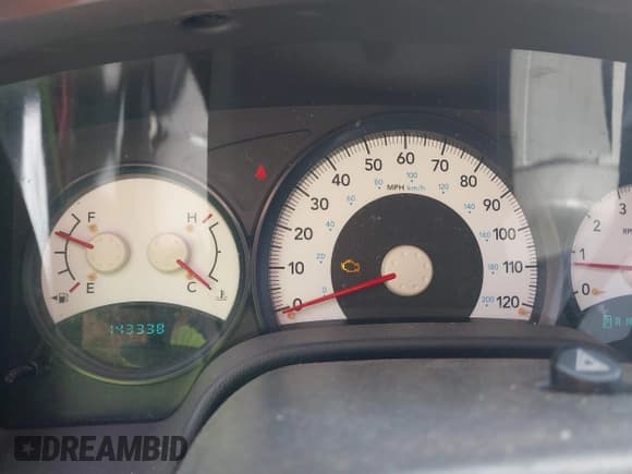 ✅ 2004 Dodge Durango ST • VIN: 1D4HB38N54F135494 • Лот: 43351138. Опубликован ранее на IAAI с пробегом 143 338 миль. Бесплатный доступ к архиву аукционных продаж из США и подробный отчёт об истории автомобиля на DreamBid. Изображение 7.