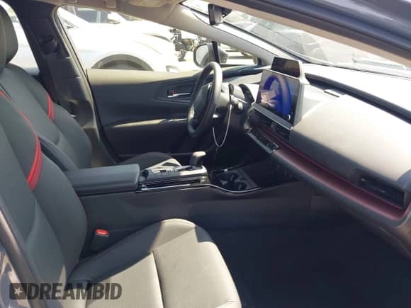 2025 Toyota Prius SE с VIN JTDACACU4S3040311, выставлен на аукционе IAAI как лот 42691282 с пробегом 586 миль миль и . История ставок и продаж доступна на DreamBid. Изображение 5.