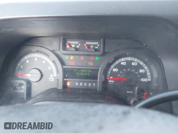 ✅ 2012 Ford Econoline Cargo Commercial • VIN: 1FTNS2EW8CDA42891 • Lot: 43034709. Wystawiony na IAAI z przebiegiem 649 193 mil. Bezpłatny archiwum sprzedaży aukcyjnych z USA i szczegółowy raport historii pojazdu na DreamBid. Zdjęcie 7.