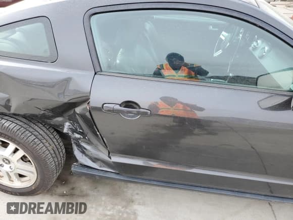 ✅ 2008 Ford Mustang Deluxe • VIN: 1ZVHT80N085149590 • Lot: 92692355. Wystawiony na Copart z przebiegiem 173 554 mil. Bezpłatny archiwum sprzedaży aukcyjnych z USA i szczegółowy raport historii pojazdu na DreamBid. Zdjęcie 10.