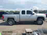 2010 Chevrolet Silverado 1500 LT с VIN 1GCSKSE33AZ173896, выставлен на аукционе IAAI как лот 43259193 с пробегом 143 529 миль миль и . История ставок и продаж доступна на DreamBid. Изображение 13.