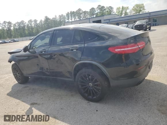 ✅ 2019 Mercedes-Benz GLC 300 • VIN: WDC0J4KB4KF558060 • Лот: 51462975. Опубликован ранее на Copart с пробегом 114 654 миль. Бесплатный доступ к архиву аукционных продаж из США и подробный отчёт об истории автомобиля на DreamBid. Изображение 2.