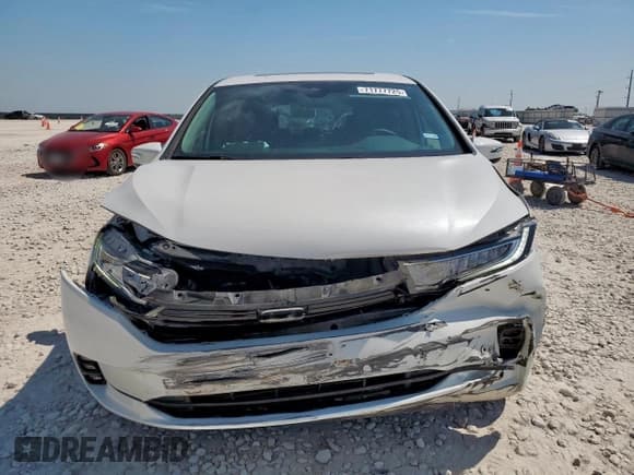 ✅ 2023 Honda Odyssey Touring • VIN: 5FNRL6H82PB047120 • Lot: 71777725. Listed on Copart with 62,379 mi. Free auction sales archive from the USA and detailed vehicle history report at DreamBid. Image 5.
