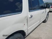 ✅ 2011 Lincoln Navigator • VIN: 5LMJJ3H56BEJ01271 • Lot: 42678027. Listed on IAAI with 260,751 mi. Free auction sales archive from the USA and detailed vehicle history report at DreamBid. Image 6.