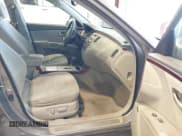 ✅ 2007 Hyundai Azera SE • VIN: KMHFC46F17A177886 • Lot: 42884352. Listed on IAAI with 255,812 mi. Free auction sales archive from the USA and detailed vehicle history report at DreamBid. Image 5.