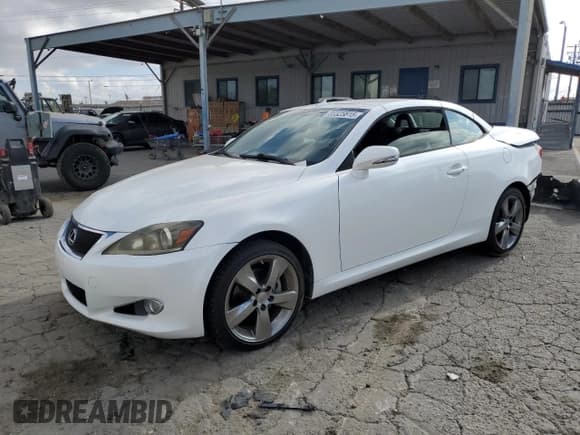 ✅ 2011 Lexus IS 250 C • VIN: JTHFF2C20B2518388 • Lot: 80325815. Wystawiony na Copart z przebiegiem 106 479 mil. Bezpłatny archiwum sprzedaży aukcyjnych z USA i szczegółowy raport historii pojazdu na DreamBid. Zdjęcie 1.