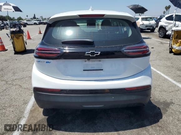 ✅ 2023 Chevrolet Bolt EV 1LT • VIN: 1G1FW6S09P4147003 • Lot: 54567554. Wystawiony na Copart z przebiegiem 19 873 mil. Bezpłatny archiwum sprzedaży aukcyjnych z USA i szczegółowy raport historii pojazdu na DreamBid. Zdjęcie 6.