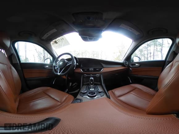 ✅ 2017 Alfa Romeo Giulia Ti • VIN: ZARFAEEN2H7557283 • Lot: 41727660. Listed on IAAI with 85,765 mi. Free auction sales archive from the USA and detailed vehicle history report at DreamBid. Image 18.