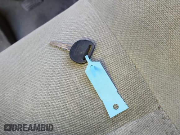 ✅ 2005 GMC Envoy SLE • VIN: 1GKDT13S452194933 • Lot: 41426512. Listed on IAAI with 176,897 mi. Free auction sales archive from the USA and detailed vehicle history report at DreamBid. Image 11.