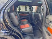 ✅ 2019 Ford Explorer XLT • VIN: 1FM5K8D82KGA01686 • Лот: 94001155. Опубликован ранее на Copart с пробегом 158 017 миль. Бесплатный доступ к архиву аукционных продаж из США и подробный отчёт об истории автомобиля на DreamBid. Изображение 6.