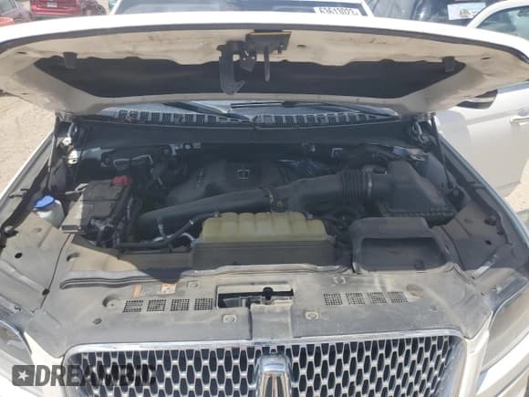 ✅ 2019 Lincoln Navigator Reserve • VIN: 5LMJJ3LT6KEL07874 • Лот: 63613023. Опубликован ранее на Copart с пробегом 82 077 миль. Бесплатный доступ к архиву аукционных продаж из США и подробный отчёт об истории автомобиля на DreamBid. Изображение 12.