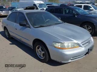 ✅ 2002 Honda Accord VP • VIN: 1HGCF86652A082568 • Lot: 43518023. Wystawiony na IAAI z przebiegiem 288 210 mil. Bezpłatny archiwum sprzedaży aukcyjnych z USA i szczegółowy raport historii pojazdu na DreamBid. Zdjęcie 1.
