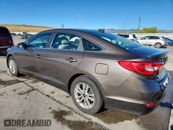 ✅ 2016 Hyundai Sonata 2.4L • VIN: 5NPE24AF7GH371552 • Lot: 84923165. Wystawiony na Copart z przebiegiem 127 767 mil mil. Skorzystaj z bezpłatnego archiwum sprzedaży aukcyjnych z USA i zobacz szczegółowy raport historii pojazdu na DreamBid. Zdjęcie 2.