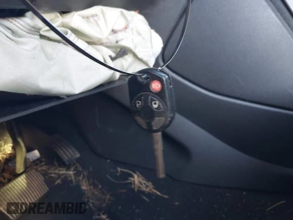 ✅ 2016 Ford Escape SE • VIN: 1FMCU9GX5GUC89240 • Lot: 43723922. Wystawiony na IAAI z przebiegiem 117 832 mil. Bezpłatny archiwum sprzedaży aukcyjnych z USA i szczegółowy raport historii pojazdu na DreamBid. Zdjęcie 11.