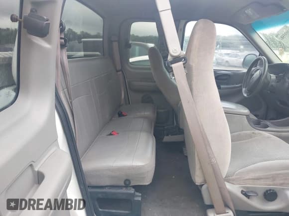 ✅ 1999 Ford F-150 XL • VIN: 1FTRX08L8XKA81765 • Lot: 42935581. Listed on IAAI with Not provided. Free auction sales archive from the USA and detailed vehicle history report at DreamBid. Image 8.