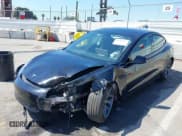 ✅ 2023 Tesla Model 3 • VIN: 5YJ3E1EA8PF403113 • Lot: 41967532. Wystawiony na IAAI z przebiegiem 19 545 mil. Bezpłatny archiwum sprzedaży aukcyjnych z USA i szczegółowy raport historii pojazdu na DreamBid. Zdjęcie 18.