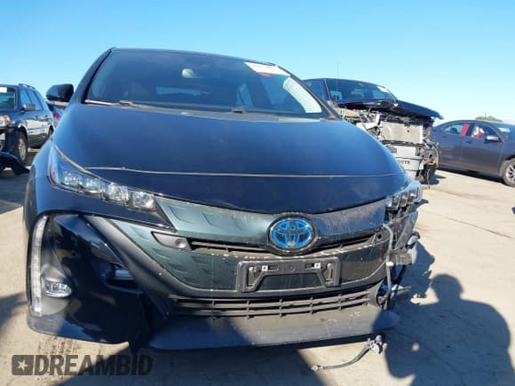 ✅ 2022 Toyota Prius LE • VIN: JTDKAMFP5N3225781 • Lot: 40822065. Listed on IAAI with 42,307 mi. Free auction sales archive from the USA and detailed vehicle history report at DreamBid. Image 13.