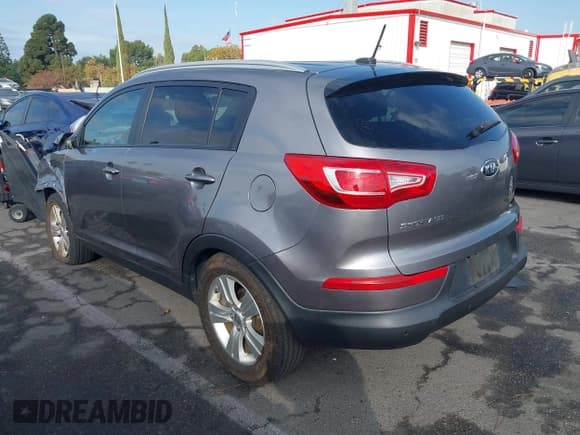 ✅ 2011 Kia Sportage LX • VIN: KNDPB3A27B7085780 • Lot: 43595307. Wystawiony na IAAI z przebiegiem 57 256 mil. Bezpłatny archiwum sprzedaży aukcyjnych z USA i szczegółowy raport historii pojazdu na DreamBid. Zdjęcie 3.