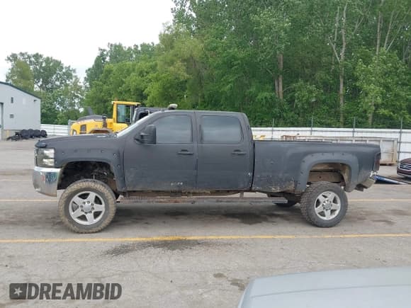 ✅ 2009 Chevrolet Silverado 3500HD • VIN: 1GCHK73K79F157683 • Lot: 42472022. Listed on IAAI with 292,765 mi. Free auction sales archive from the USA and detailed vehicle history report at DreamBid. Image 14.
