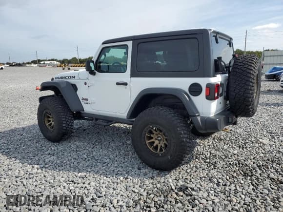 ✅ 2020 Jeep Wrangler Rubicon • VIN: 1C4HJXCG1LW108081 • Lot: 92201055. Listed on Copart with 15,791 mi. Free auction sales archive from the USA and detailed vehicle history report at DreamBid. Image 2.