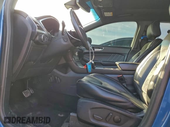 ✅ 2020 Ford Edge ST • VIN: 2FMPK4AP0LBA20369 • Lot: 93410295. Wystawiony na Copart z przebiegiem Nie podano. Bezpłatny archiwum sprzedaży aukcyjnych z USA i szczegółowy raport historii pojazdu na DreamBid. Zdjęcie 7.