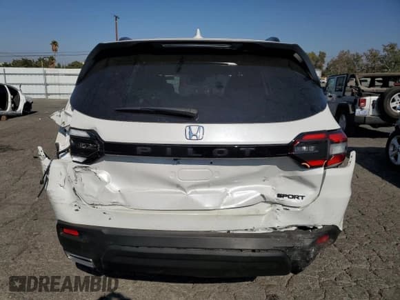 ✅ 2023 Honda Pilot Sport • VIN: 5FNYG2H39PB011275 • Lot: 73344844. Wystawiony na Copart z przebiegiem 11 792 mil. Bezpłatny archiwum sprzedaży aukcyjnych z USA i szczegółowy raport historii pojazdu na DreamBid. Zdjęcie 6.