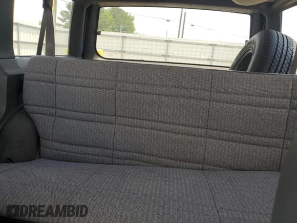 ✅ 1999 Jeep Cherokee Sport • VIN: 1J4FT68SXXL669549 • Lot: 62367015. Listed on Copart with 194,446 mi. Free auction sales archive from the USA and detailed vehicle history report at DreamBid. Image 10.