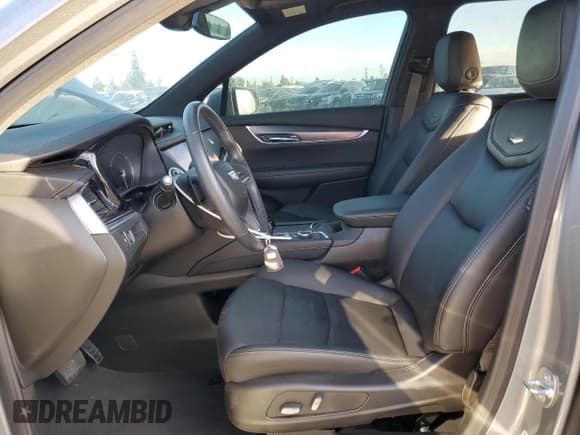 ✅ 2024 Cadillac XT6 FWD Luxury • VIN: 1GYKPAR40RZ744121 • Lot: 86413604. Listed on Copart with 7,527 mi. Free auction sales archive from the USA and detailed vehicle history report at DreamBid. Image 7.