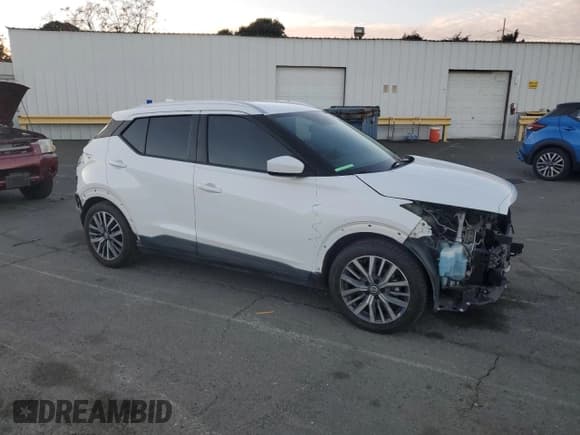 ✅ 2021 Nissan Kicks SV • VIN: 3N1CP5CV9ML481830 • Лот: 83114654. Опубликован ранее на Copart с пробегом 57 225 миль. Бесплатный доступ к архиву аукционных продаж из США и подробный отчёт об истории автомобиля на DreamBid. Изображение 4.