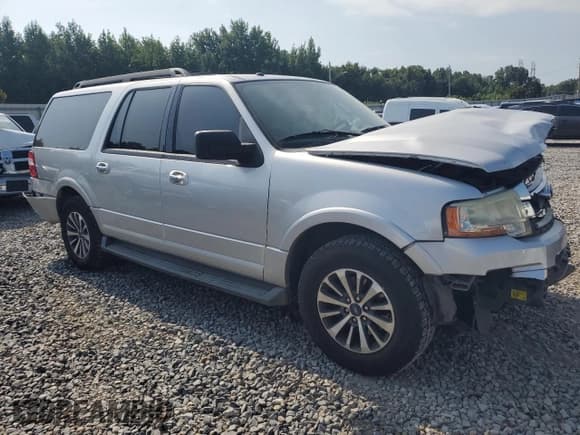 ✅ 2015 Ford Expedition Max XLT • VIN: 1FMJK1HTXFEF13511 • Lot: 65742335. Wystawiony na Copart z przebiegiem Nie podano. Bezpłatny archiwum sprzedaży aukcyjnych z USA i szczegółowy raport historii pojazdu na DreamBid. Zdjęcie 4.
