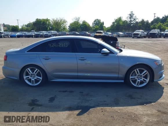 ✅ 2017 Audi A6 Premium • VIN: WAUF8AFC6HN078756 • Lot: 42412413. Wystawiony na IAAI z przebiegiem 149 930 mil. Bezpłatny archiwum sprzedaży aukcyjnych z USA i szczegółowy raport historii pojazdu na DreamBid. Zdjęcie 14.