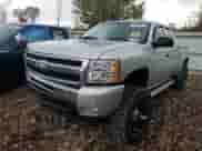 2011 Chevrolet Silverado 1500 LT с VIN 1GCRKSE33BZ109843, выставлен на аукционе Copart как лот 71820985 с пробегом 220 676 миль миль и Списание • Salvage title. История ставок и продаж доступна на DreamBid. Изображение 1.