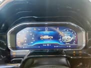 ✅ 2024 Chevrolet Silverado 2500HD LT • VIN: 1GC4YNEY5RF290462 • Lot: 93521675. Wystawiony na Copart z przebiegiem 27 949 mil. Bezpłatny archiwum sprzedaży aukcyjnych z USA i szczegółowy raport historii pojazdu na DreamBid. Zdjęcie 9.