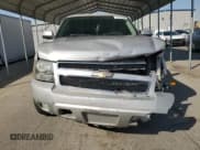 ✅ 2008 Chevrolet Suburban Commercial • VIN: 1GNFC16008R102380 • Lot: 74749604. Wystawiony na Copart z przebiegiem 170 711 mil. Bezpłatny archiwum sprzedaży aukcyjnych z USA i szczegółowy raport historii pojazdu na DreamBid. Zdjęcie 5.