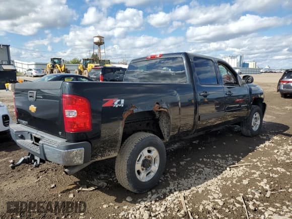 ✅ 2013 Chevrolet Silverado 2500HD LT • VIN: 1GC1KXCG2DF245790 • Лот: 82365295. Опубликован ранее на Copart с пробегом Не указан. Бесплатный доступ к архиву аукционных продаж из США и подробный отчёт об истории автомобиля на DreamBid. Изображение 3.