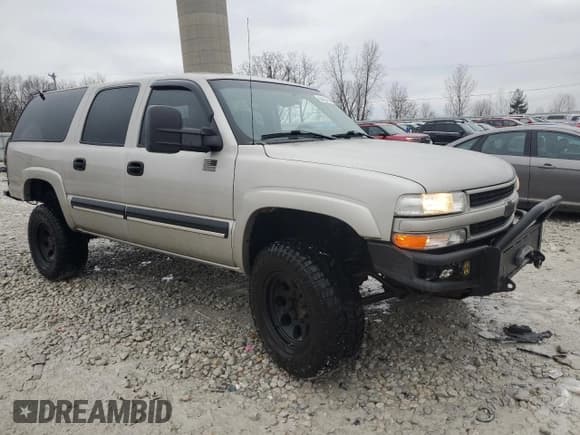 ✅ 2004 Chevrolet Suburban LS • VIN: 3GNGK26U94G178013 • Лот: 84435434. Опубликован ранее на Copart с пробегом 244 260 миль. Бесплатный доступ к архиву аукционных продаж из США и подробный отчёт об истории автомобиля на DreamBid. Изображение 4.