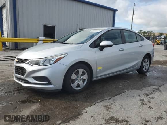 ✅ 2016 Chevrolet Cruze LS • VIN: 1G1BC5SM3G7323403 • Lot: 90349275. Listed on Copart with 98,562 mi. Free auction sales archive from the USA and detailed vehicle history report at DreamBid. Image 1.