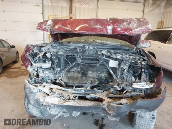 2016 Chevrolet Silverado 1500 LT с VIN 1GCVKREC8GZ408842, выставлен на аукционе IAAI как лот 43136731 с пробегом Не указан миль и . История ставок и продаж доступна на DreamBid. Изображение 12.