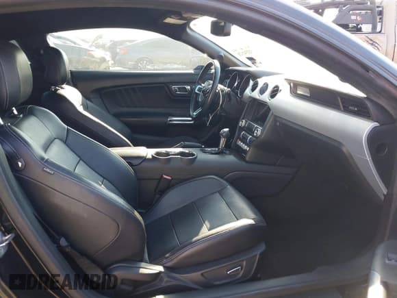 ✅ 2016 Ford Mustang EcoBoost • VIN: 1FA6P8TH7G5281531 • Lot: 43334626. Listed on IAAI with 136,026 mi. Free auction sales archive from the USA and detailed vehicle history report at DreamBid. Image 5.