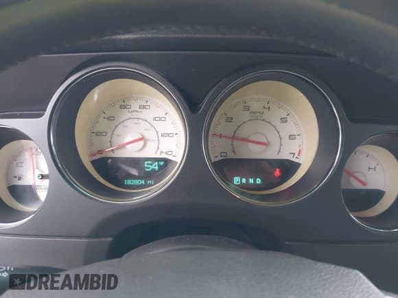 ✅ 2012 Dodge Challenger SXT • VIN: 2C3CDYAGXCH285791 • Лот: 42189085. Опубликован ранее на IAAI с пробегом 182 804 миль. Бесплатный доступ к архиву аукционных продаж из США и подробный отчёт об истории автомобиля на DreamBid. Изображение 7.