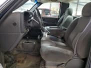 ✅ 2005 Chevrolet Silverado 2500HD • VIN: 1GCHK24G05E325497 • Лот: 75963434. Опубликован ранее на Copart с пробегом 147 222 миль. Бесплатный доступ к архиву аукционных продаж из США и подробный отчёт об истории автомобиля на DreamBid. Изображение 7.