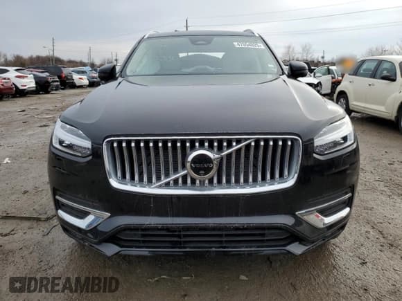 ✅ 2024 Volvo XC90 Plus Bright Theme • VIN: YV4062JE0R1161893 • Lot: 47054025. Listed on Copart with 8,904 mi. Free auction sales archive from the USA and detailed vehicle history report at DreamBid. Image 5.
