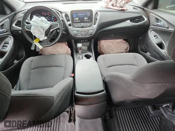 ✅ 2022 Chevrolet Malibu RS • VIN: 1G1ZG5ST5NF182895 • Lot: 70602015. Wystawiony na Copart z przebiegiem 39 932 mil mil. Skorzystaj z bezpłatnego archiwum sprzedaży aukcyjnych z USA i zobacz szczegółowy raport historii pojazdu na DreamBid. Zdjęcie 8.