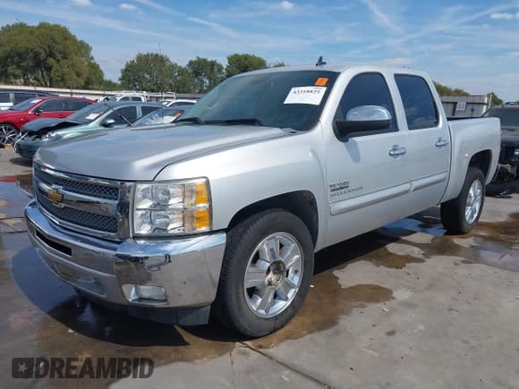 ✅ 2012 Chevrolet Silverado 1500 LT • VIN: 3GCPCSE07CG160533 • Lot: 43318825. Wystawiony na IAAI z przebiegiem 104 234 mil. Bezpłatny archiwum sprzedaży aukcyjnych z USA i szczegółowy raport historii pojazdu na DreamBid. Zdjęcie 2.