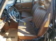 ✅ 1971 Mercedes-Benz 280 • VIN: 12086504 • Лот: 68253254. Опубликован ранее на Copart с пробегом 30 000 миль. Бесплатный доступ к архиву аукционных продаж из США и подробный отчёт об истории автомобиля на DreamBid. Изображение 7.