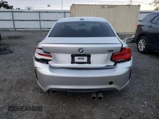 ✅ 2018 BMW M2 • VIN: WBS1J5C55JVA12540 • Lot: 39402763. Wystawiony na Copart z przebiegiem 23 339 mil. Bezpłatny archiwum sprzedaży aukcyjnych z USA i szczegółowy raport historii pojazdu na DreamBid. Zdjęcie 6.