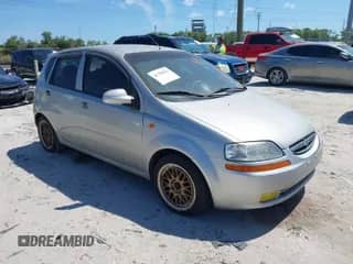 2004 Chevrolet Aveo LS z VIN KL1TJ62654B175747, wystawiony jako IAAI lot #41798964 z przebiegiem Nie podano mil oraz . Historia ofert i sprzedaży dostępna na DreamBid. Obrazek 1.